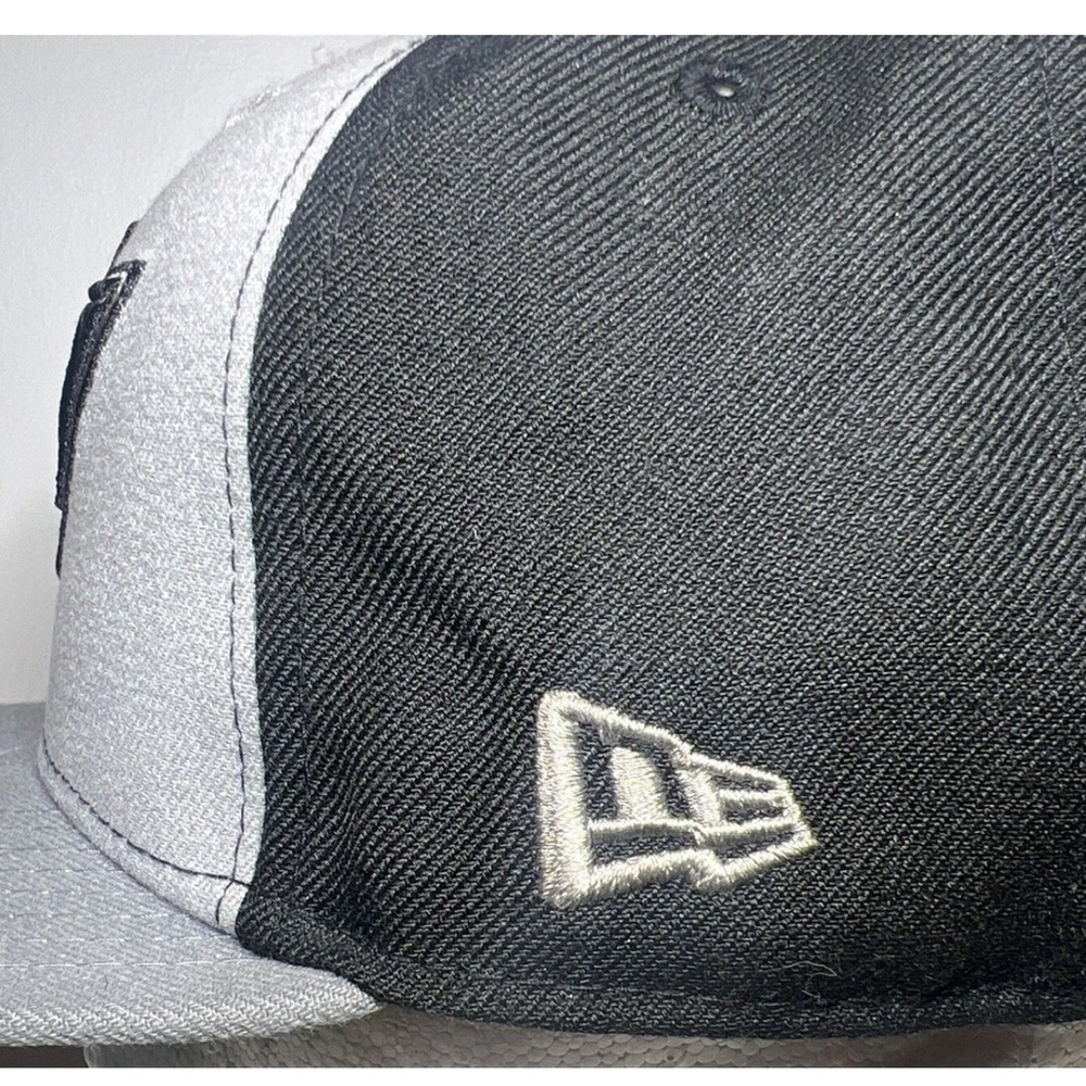 New Era Los Angeles Kings Team Embroidered Black Gray hat cap Snapback NHL - Picture 7 of 7